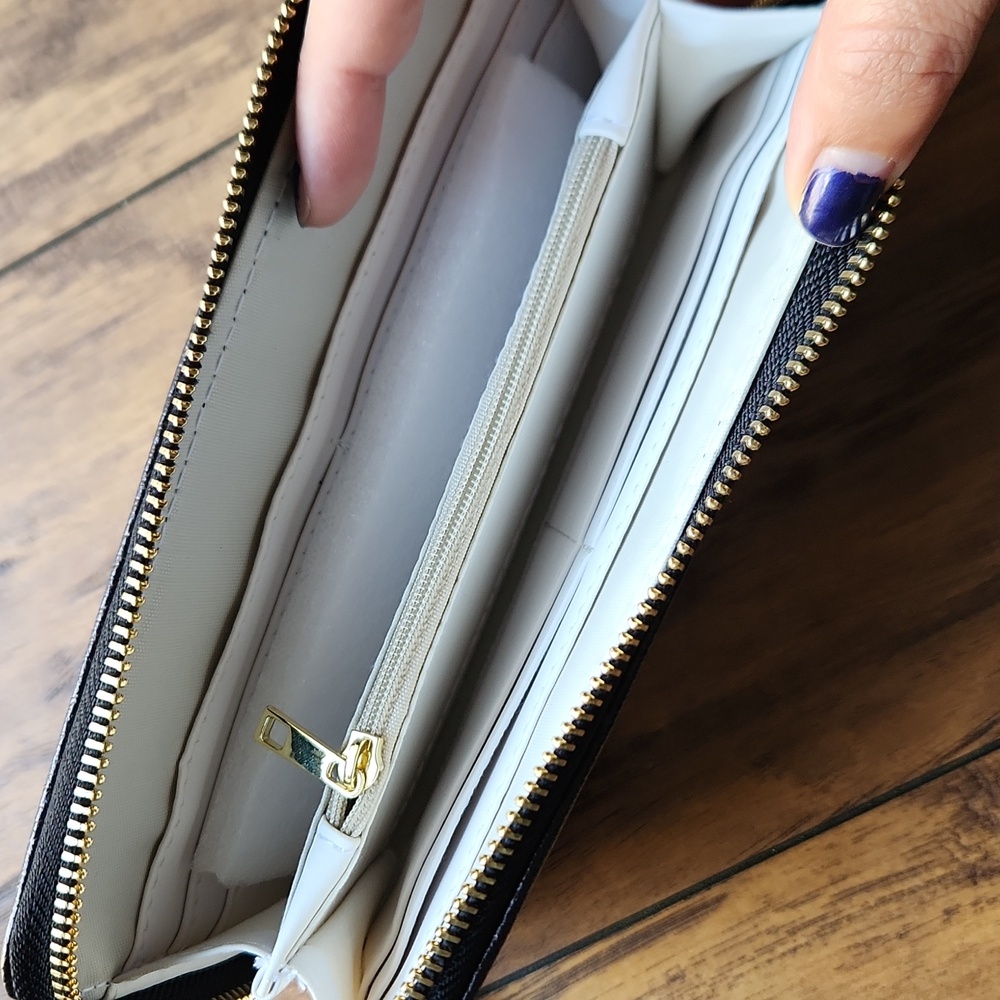 Horror Wallet - Picture 2 of 3